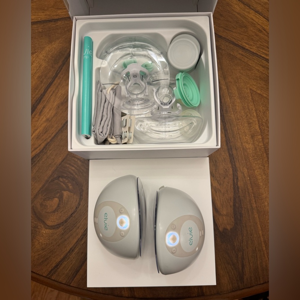 Elvie Silent Wearable Double Breastpump - Picture 7 of 8